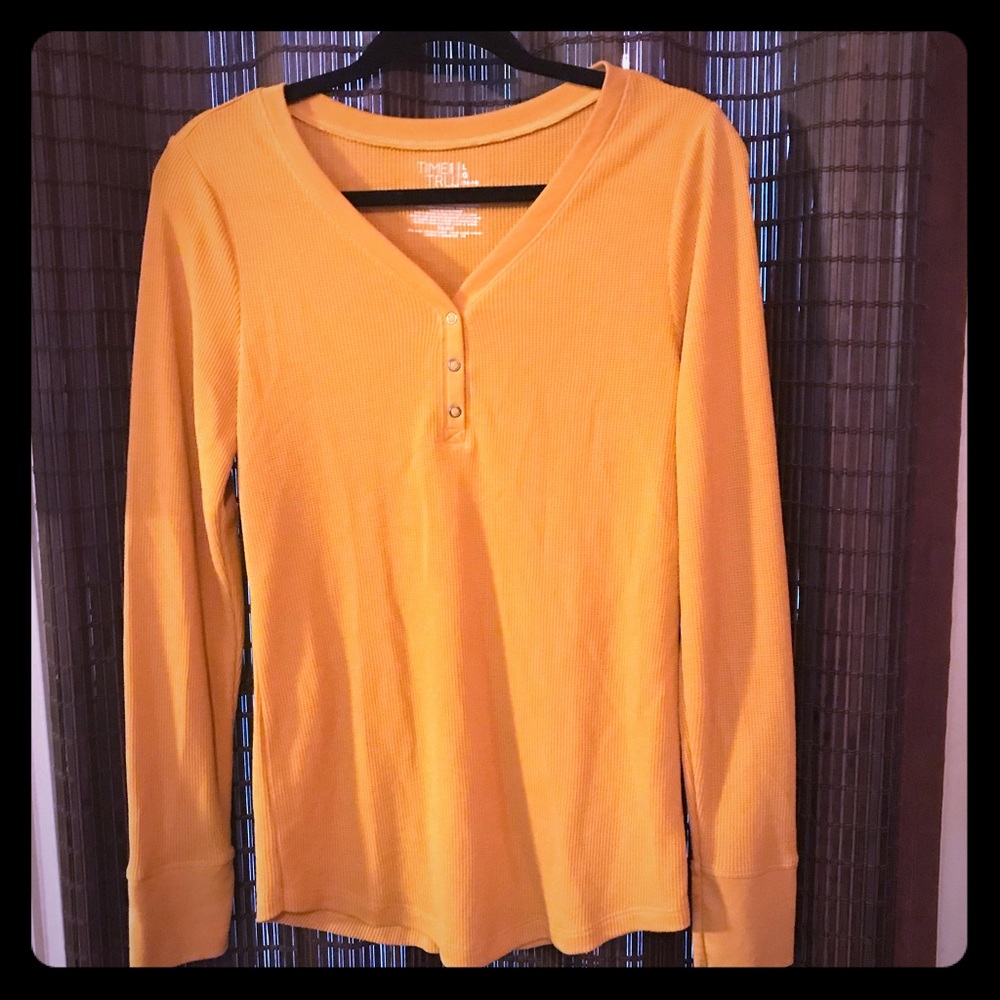 Thermal long sleeve shirt